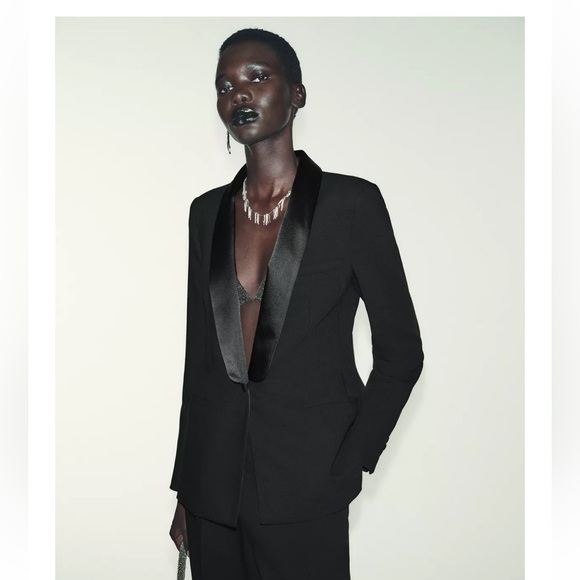 Zara Jackets & Blazers - NWT ZARA VIRAL TUXEDO BLAZER SIZE M 
🚨FIRM PRICE NO DISCOUNT